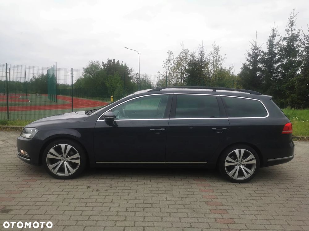 Volkswagen Passat Variant 2.0 Blue TDI SCR Highline - 3