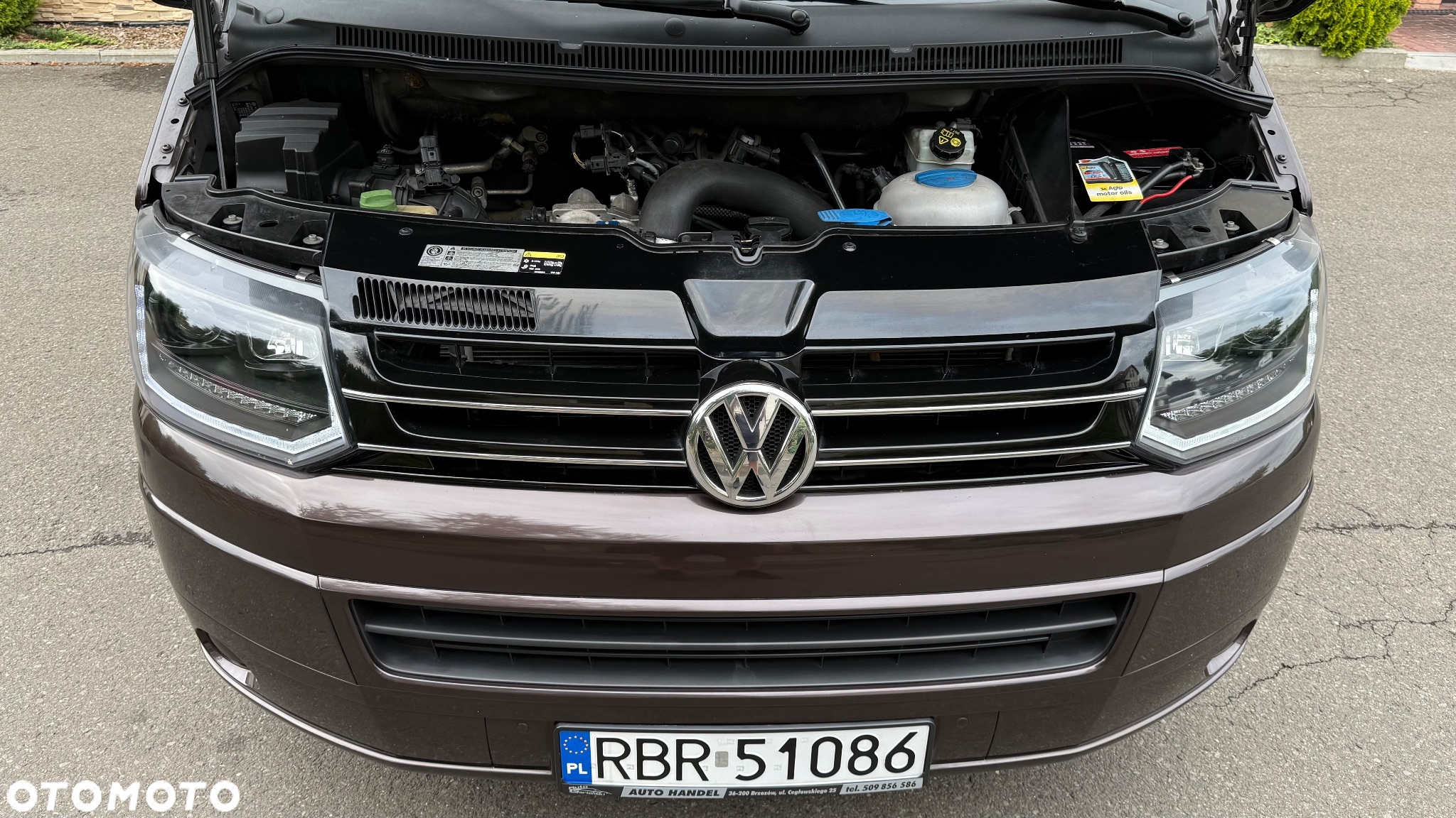Volkswagen Multivan - 32
