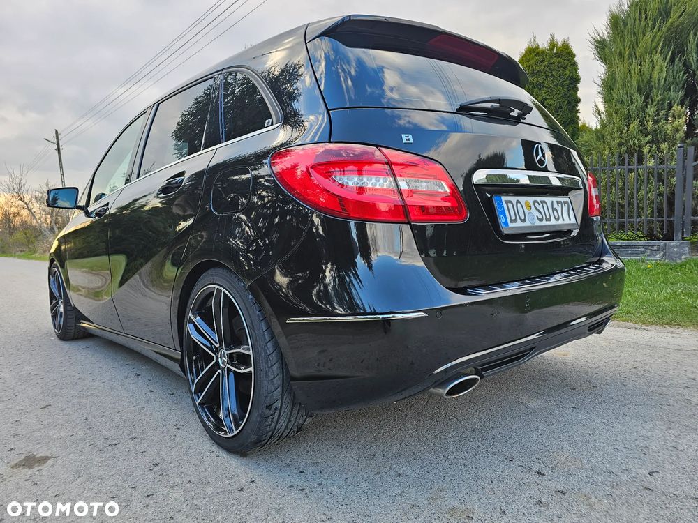 Mercedes-Benz Klasa B 200 CDI (BlueEFFICIENCY) - 36