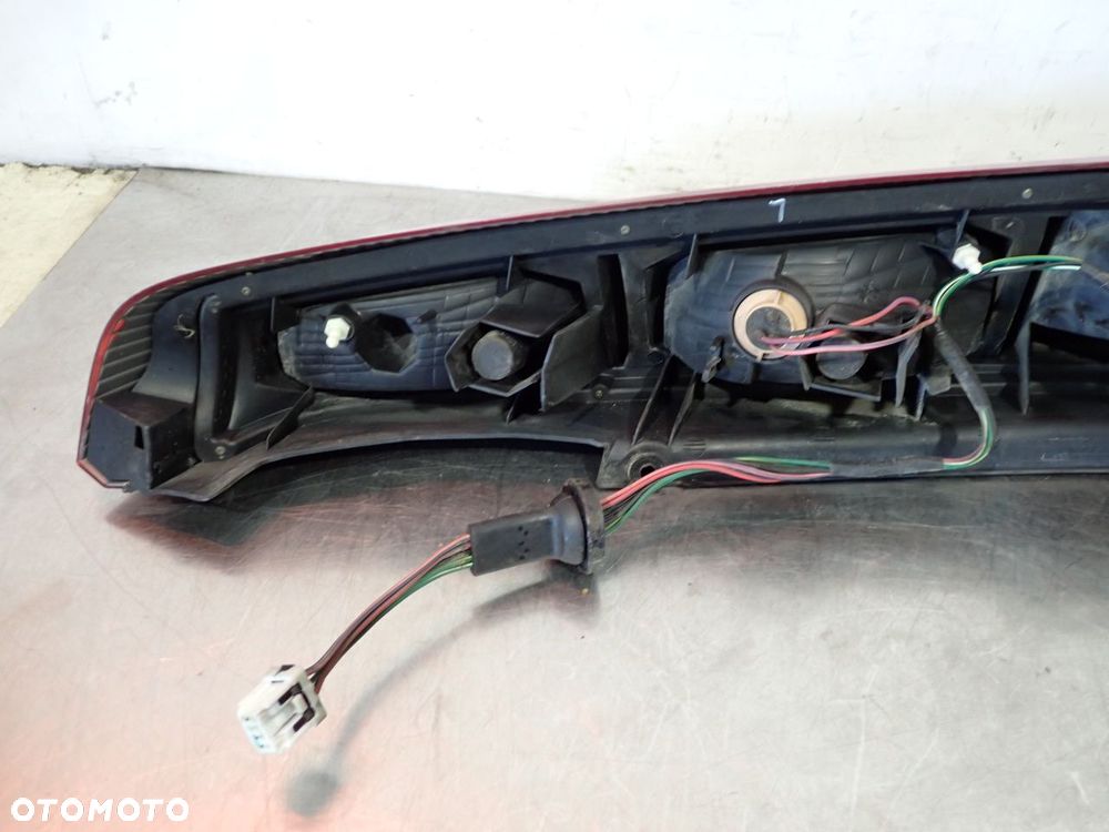 LAMPA LEWA TYLNA NISSAN X-TRAIL I - 6