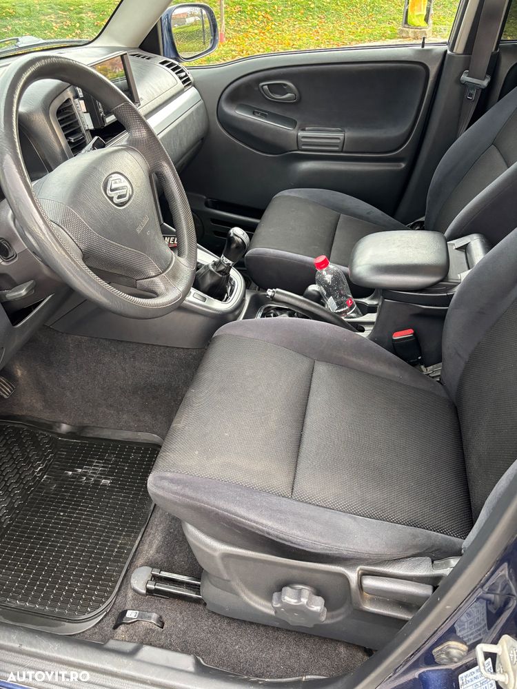 Suzuki Grand Vitara 2.0i - 39