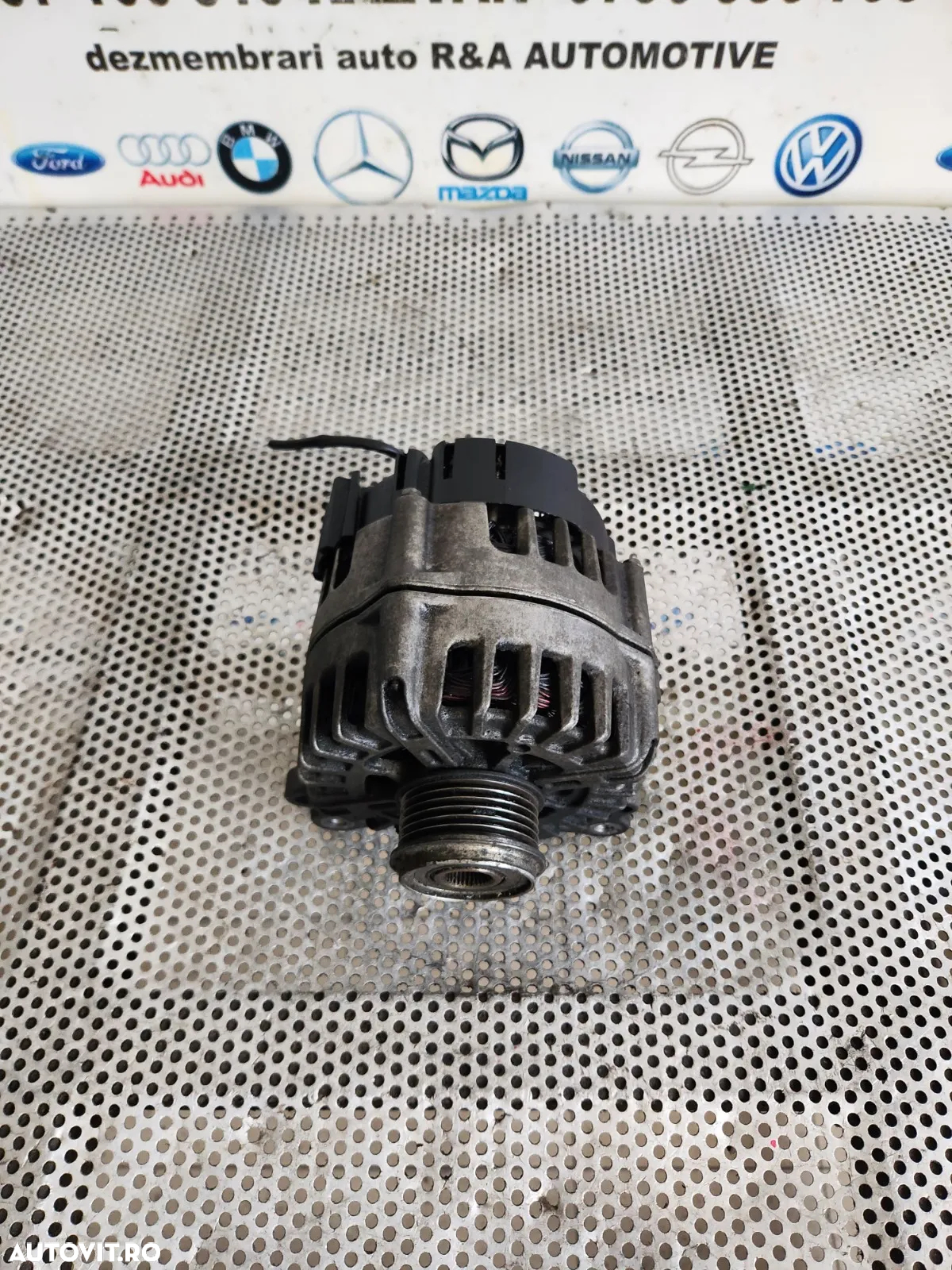 Alternator Valeo Audi A6 4G C7 A8 D4 A5 A7 Q7 3.0 Tdi Cod Q Dezmembrez Audi A6 C7 A5 A8 D4 3.0 Tdi - 4