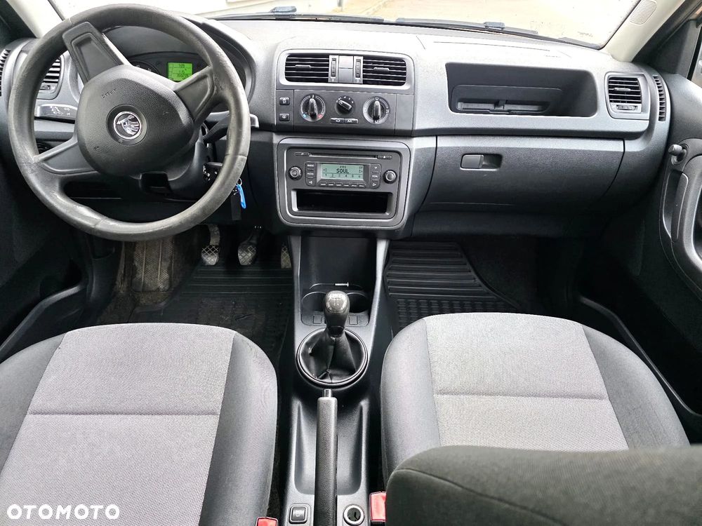 Skoda Fabia 1.4 16V Active Plus - 10