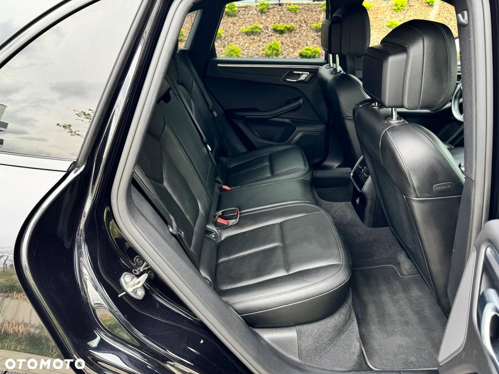Porsche Macan - 19