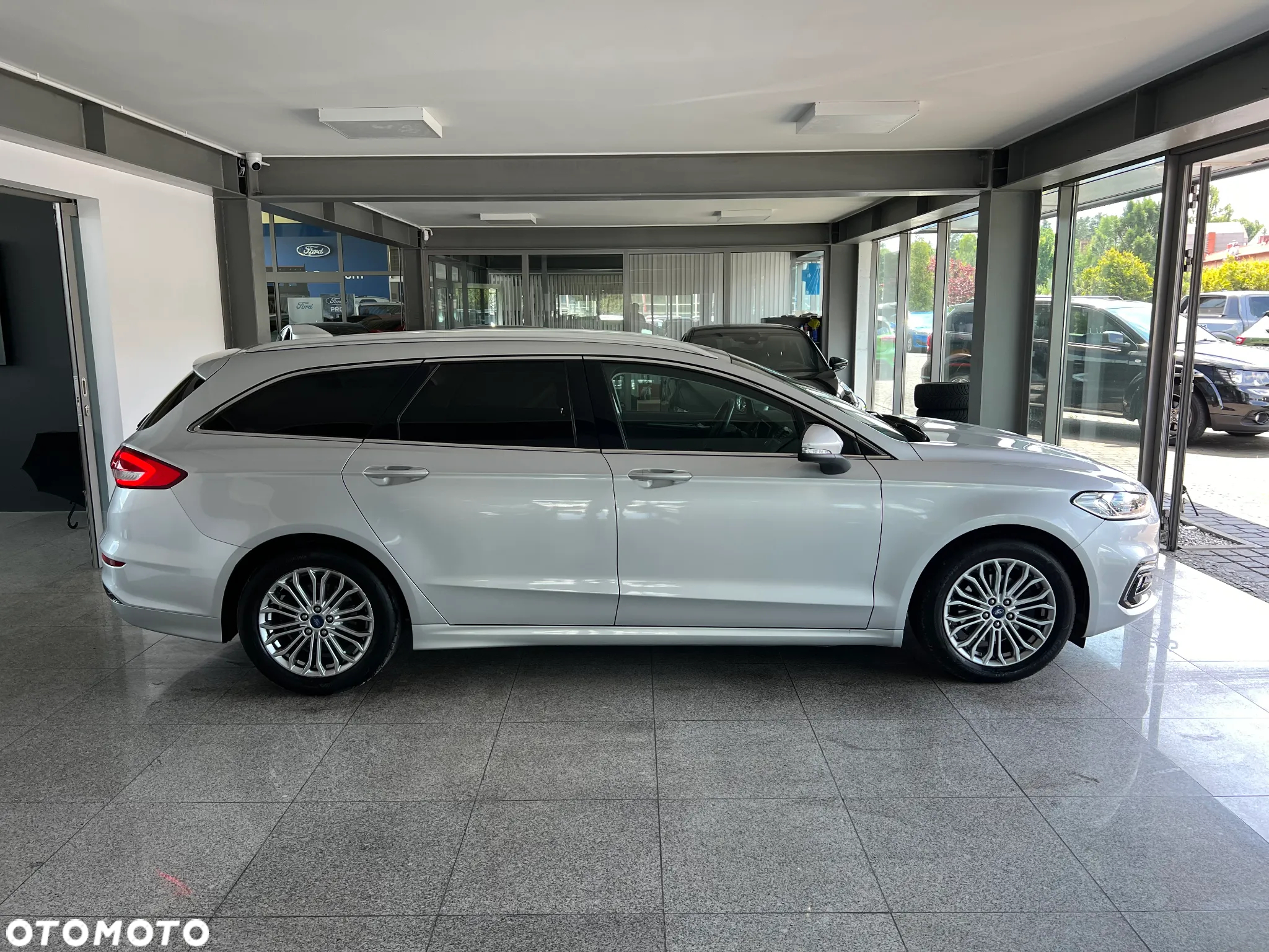 Ford Mondeo 2.0 EcoBlue Titanium - 16