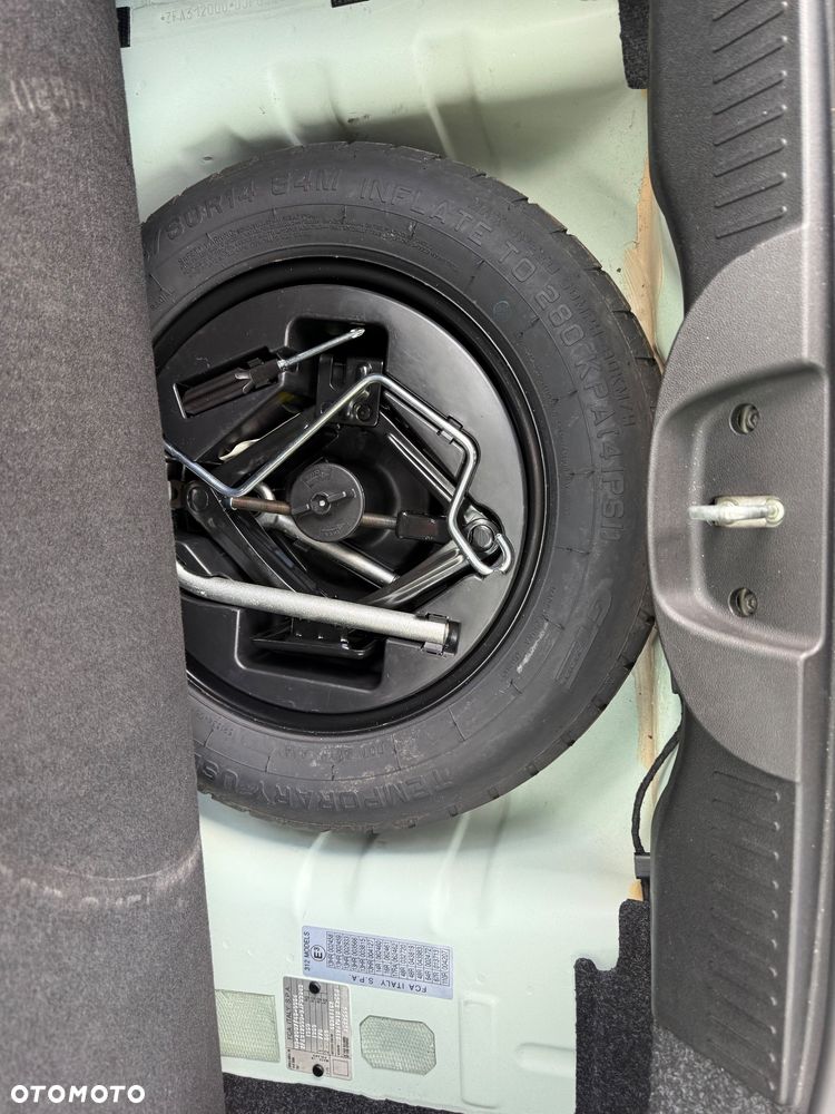 Fiat 500 1.0 Hybrid Lounge - 17