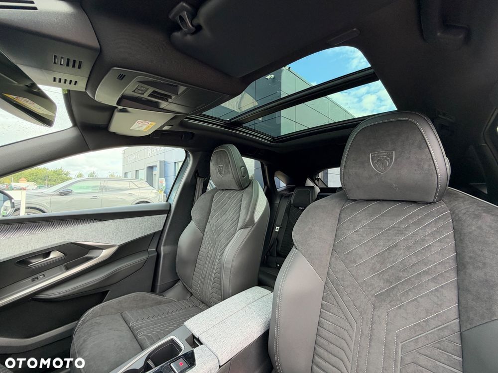 Peugeot 3008 1.2 PureTech mHEV GT Exclusive e-DCS6 - 11