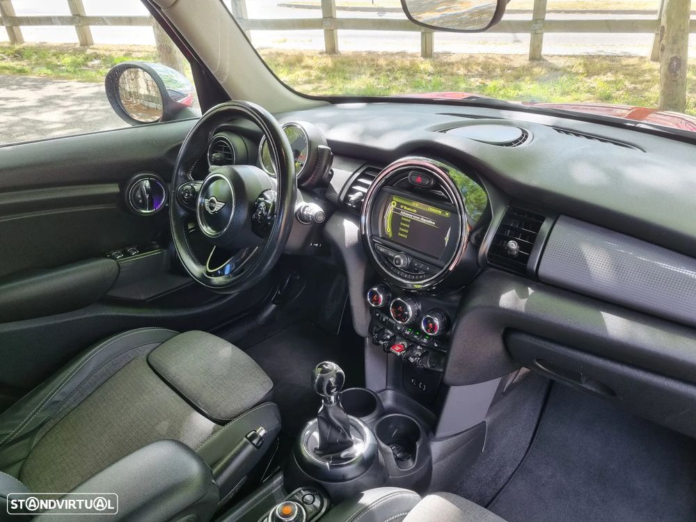 MINI 5 Portas Cooper D - 27