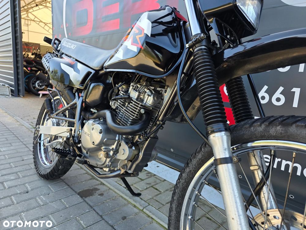 Suzuki DR - 27
