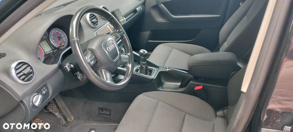 Audi A3 Sportback 1.4 TFSI Attraction - 37