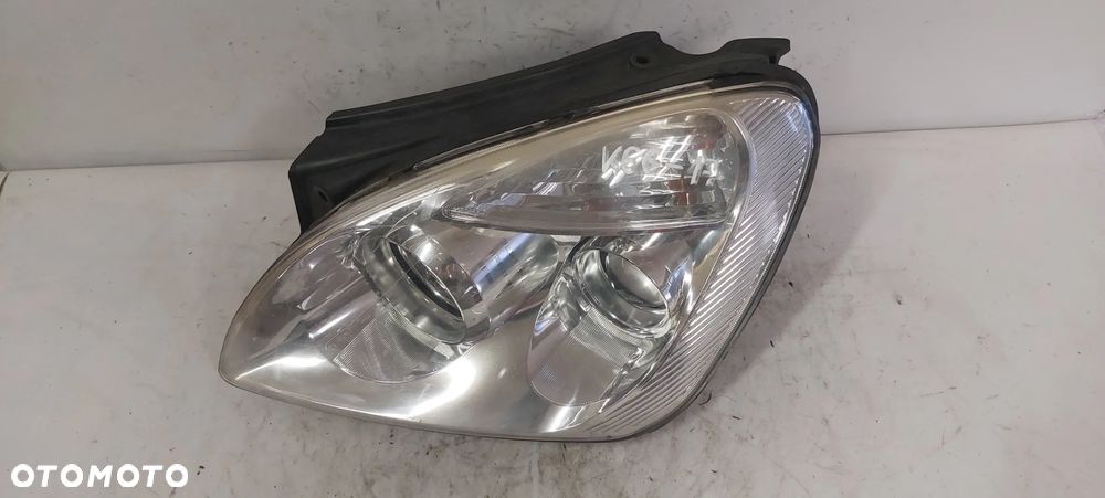 .  PRZOD PRZEDNIA LAMPA LEWA KIA CARENS 3 - 2