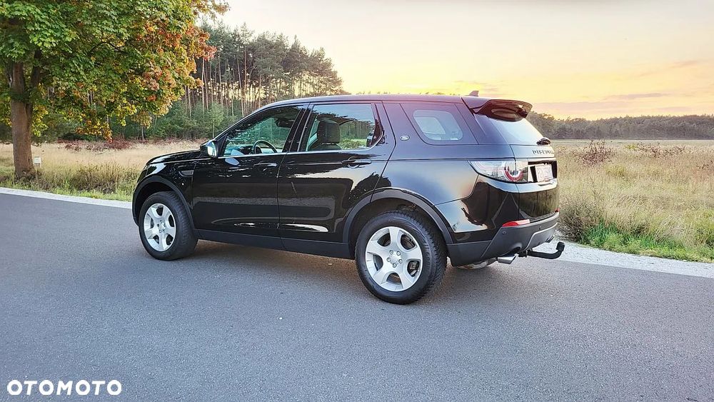 Land Rover Discovery Sport 2.0 D150 R-Dynamic - 16