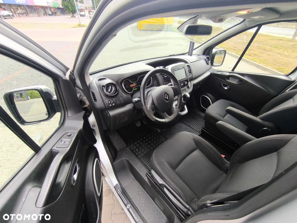 Renault Trafic Grand 2.0 dCi EDC - 9