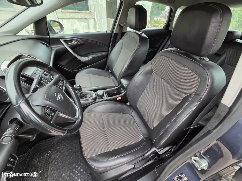 Opel Astra 1.7 CDTI Cosmo - 9