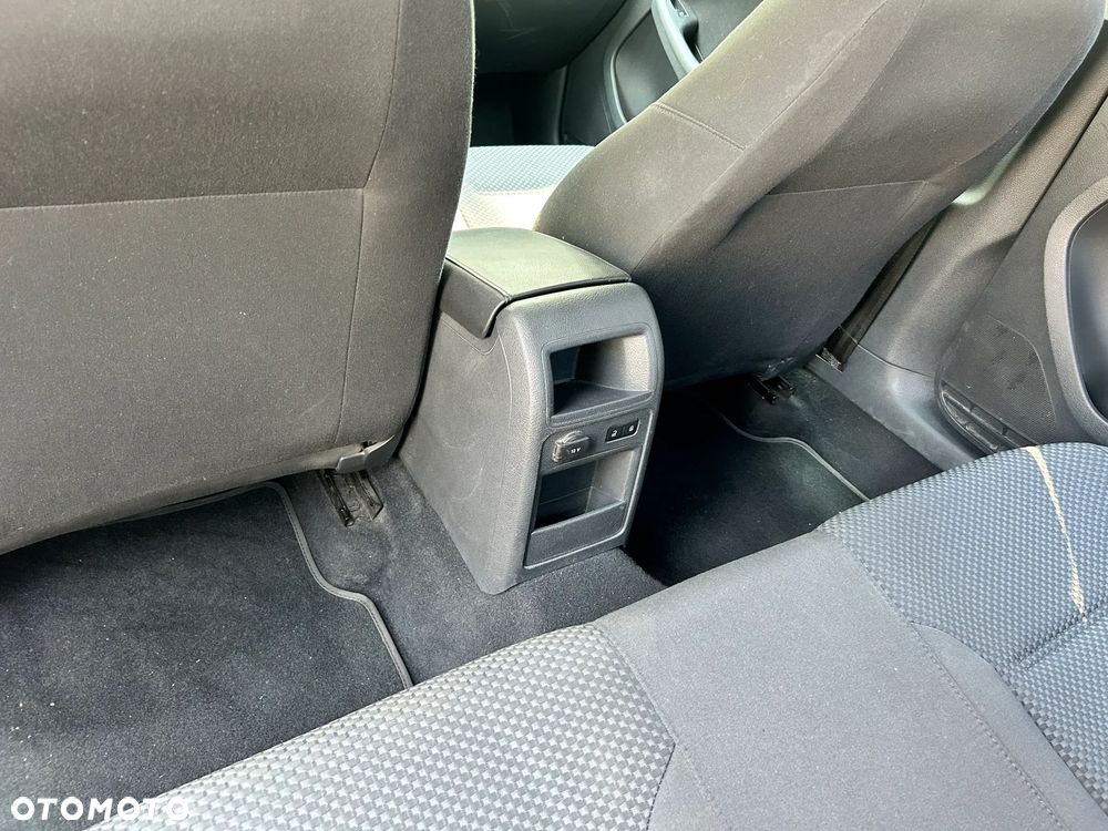 Volkswagen Jetta - 10
