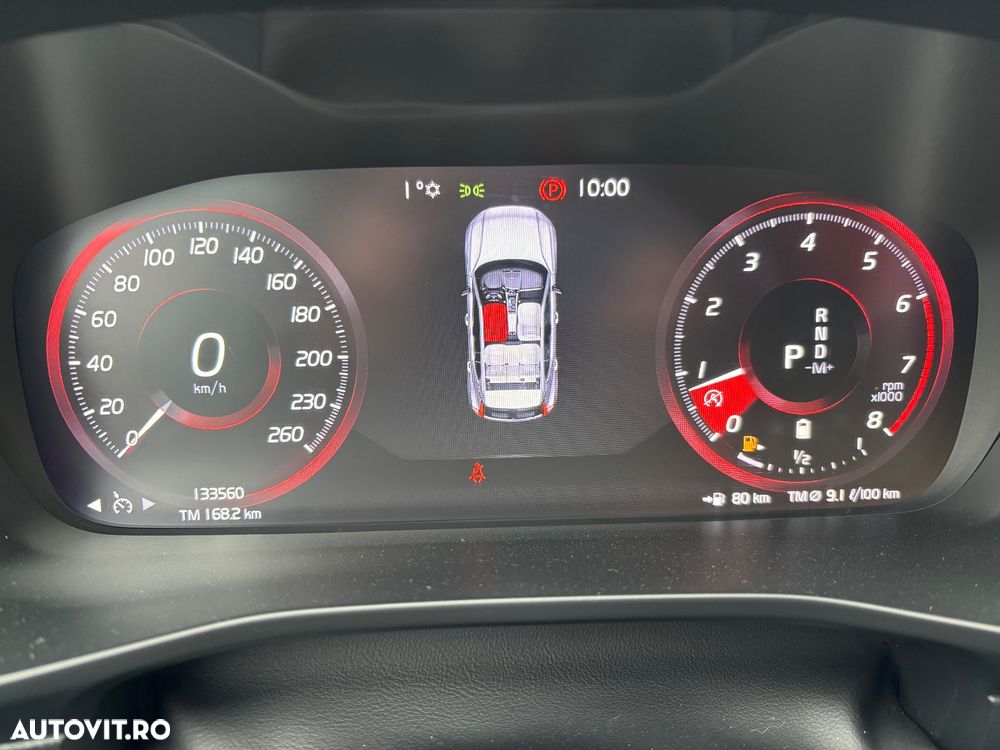 Volvo XC 40 B4 AT8 AWD Mild Hybrid R-Design - 17