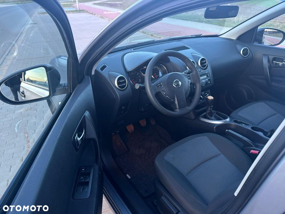 Nissan Qashqai+2 2.0 Visia - 8