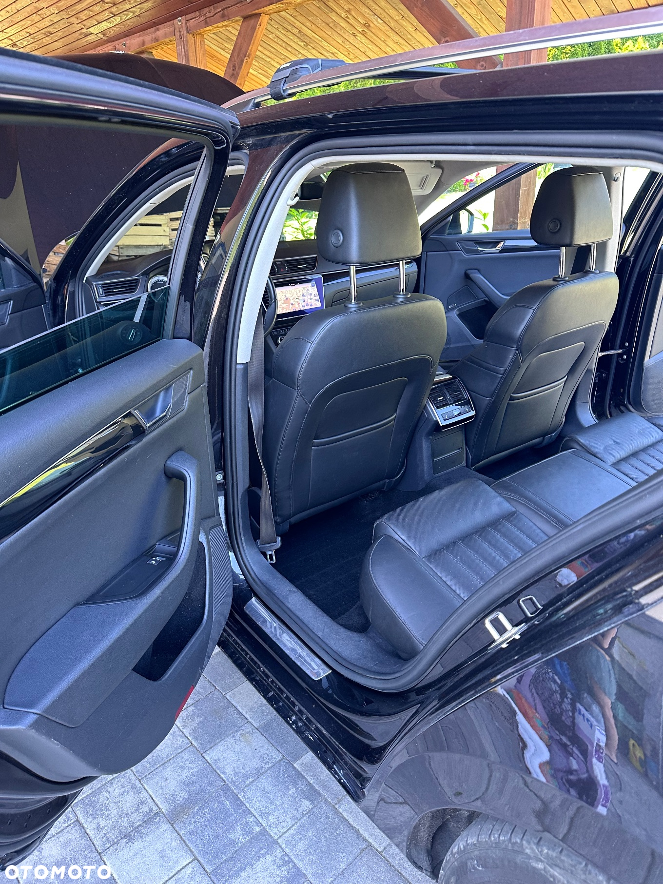 Skoda Superb 2.0 TDI 4x4 L&K DSG - 10