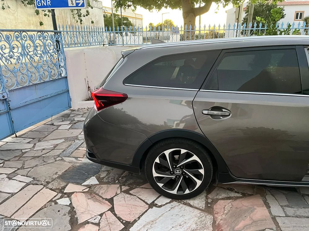 Toyota Auris Touring Sports 1.8 HSD Freestyle - 5