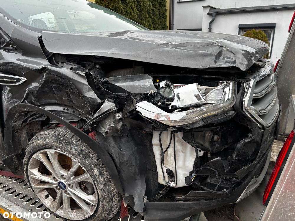 Ford Kuga 1.5 EcoBlue TITANIUM - 6