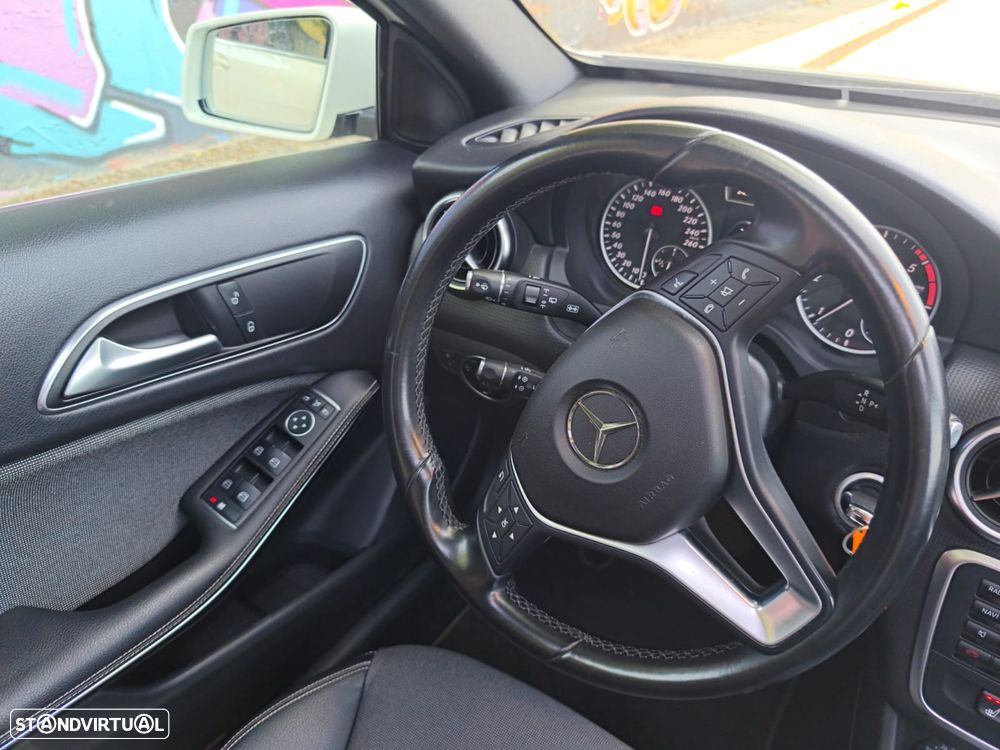 Mercedes-Benz A 180 d 7G-DCT Activity Edition - 15