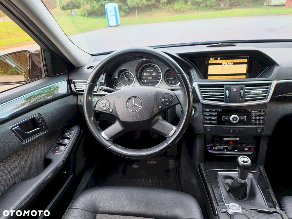 Mercedes-Benz Klasa E 250 CDI DPF BlueEFFICIENCY Avantgarde - 26