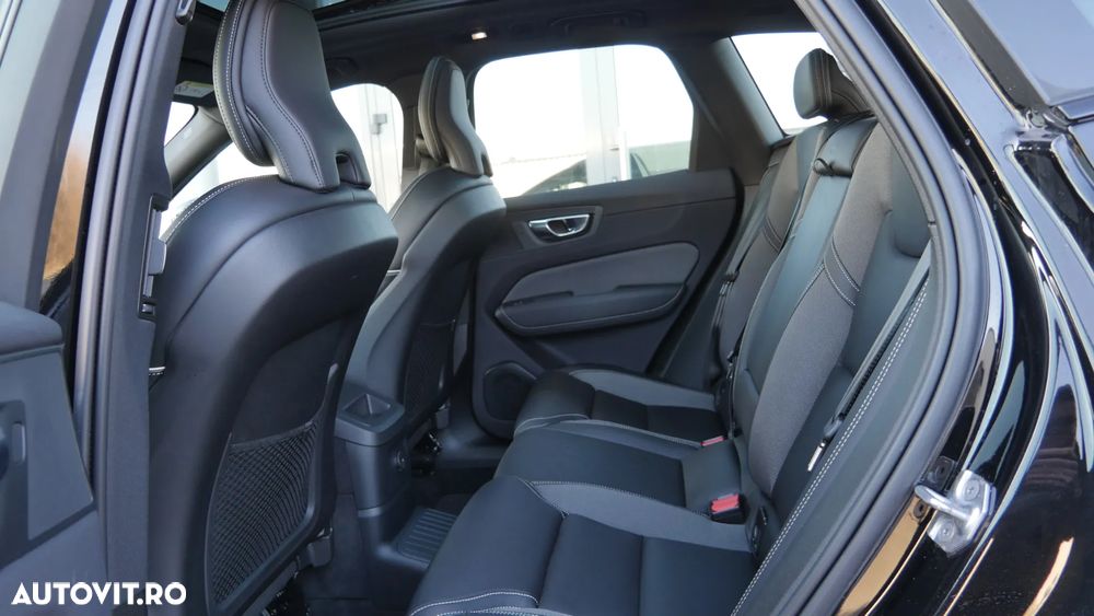 Volvo XC 60 T6 AWD Recharge Geartronic RDesign - 23