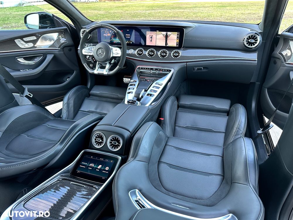 Mercedes-Benz AMG GT-S 63 4MATIC+ - 12