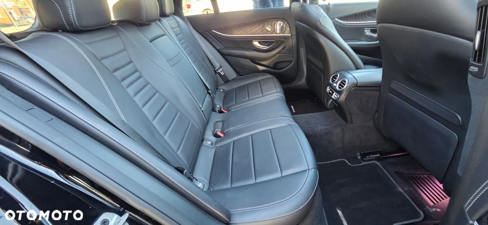Mercedes-Benz Klasa E 400 d 4Matic 9G-TRONIC AMG Line - 37