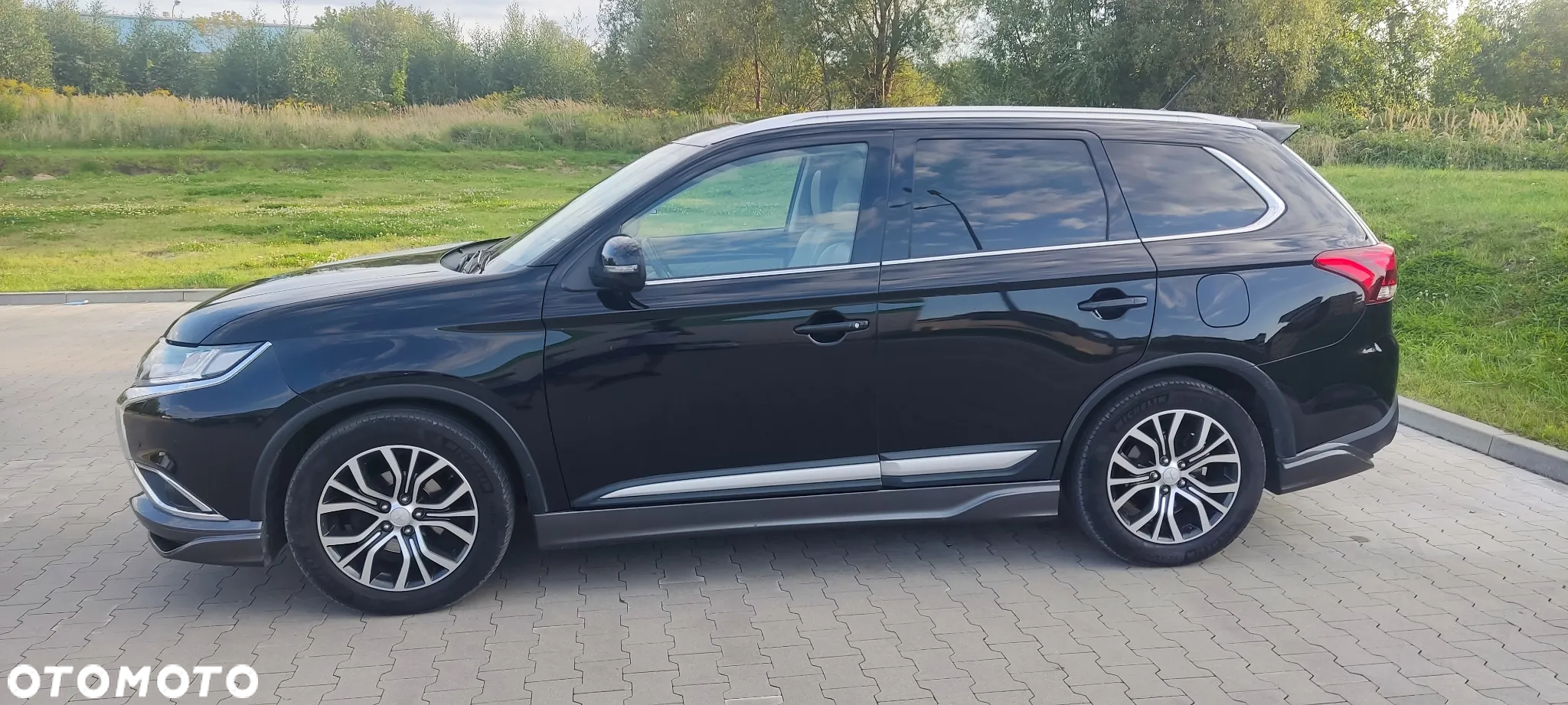Mitsubishi Outlander 2.0 Intense Comfort 4WD CVT - 18