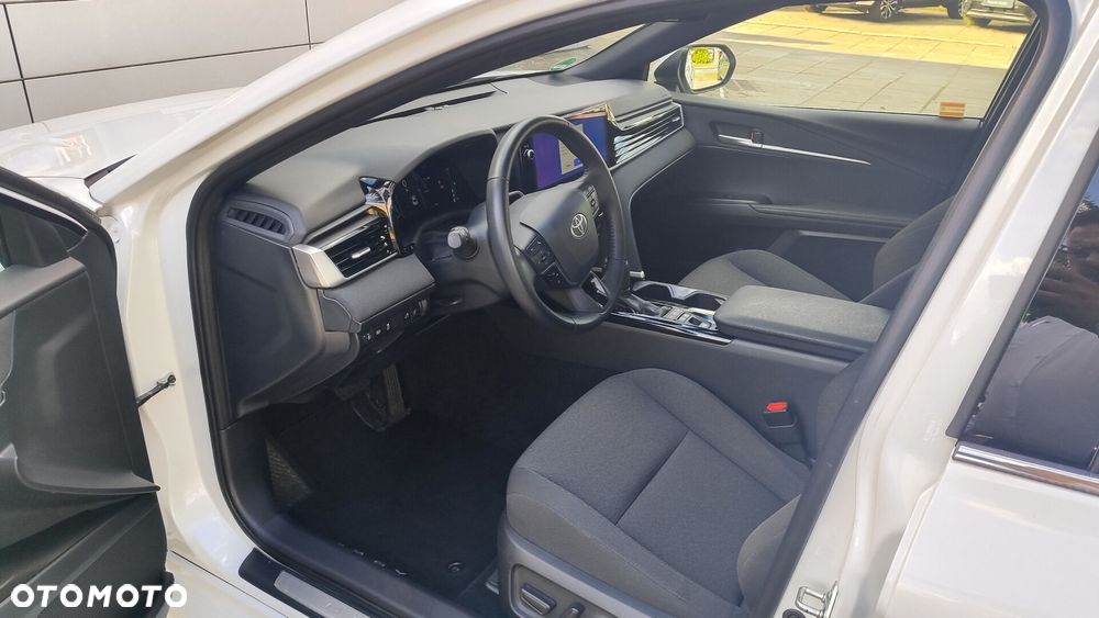 Toyota Camry - 9