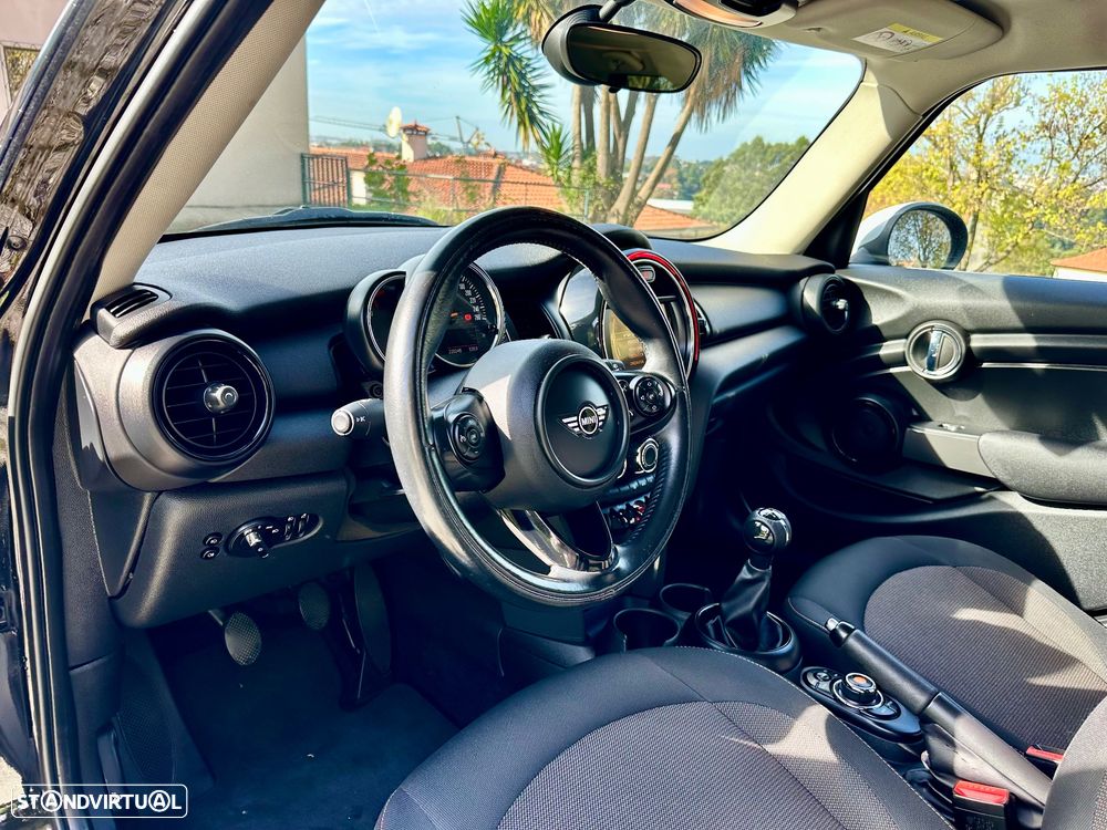 MINI 5 Portas One D - 24