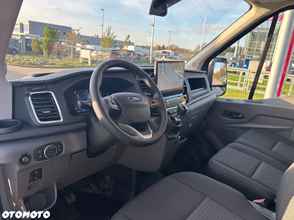 Ford Transit - 12