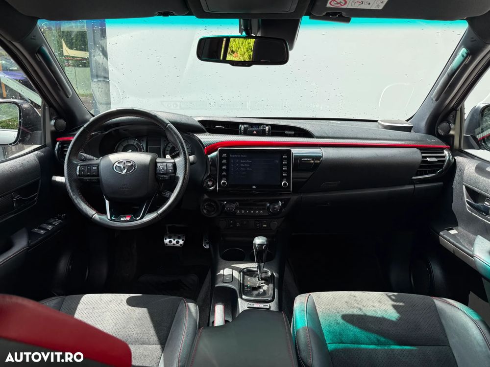 Toyota Hilux 2.8D 204CP 4x4 Double Cab AT GR Sport - 9