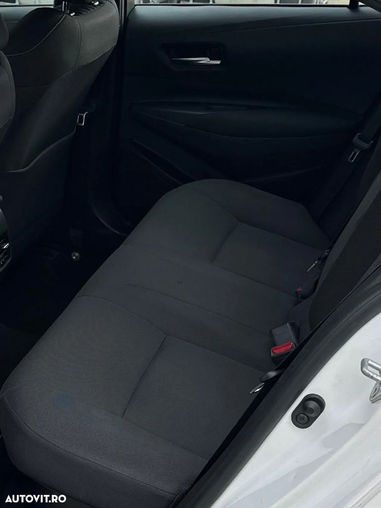 Toyota Corolla 1.8 Hybrid Business Edition - 7