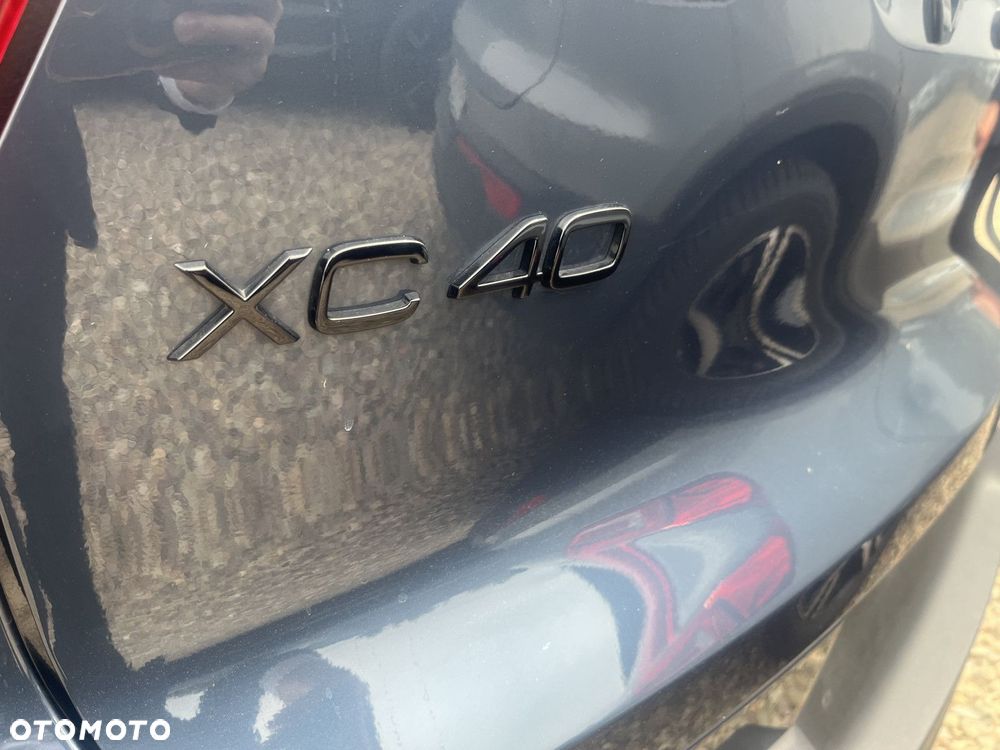 Volvo XC 40 - 24
