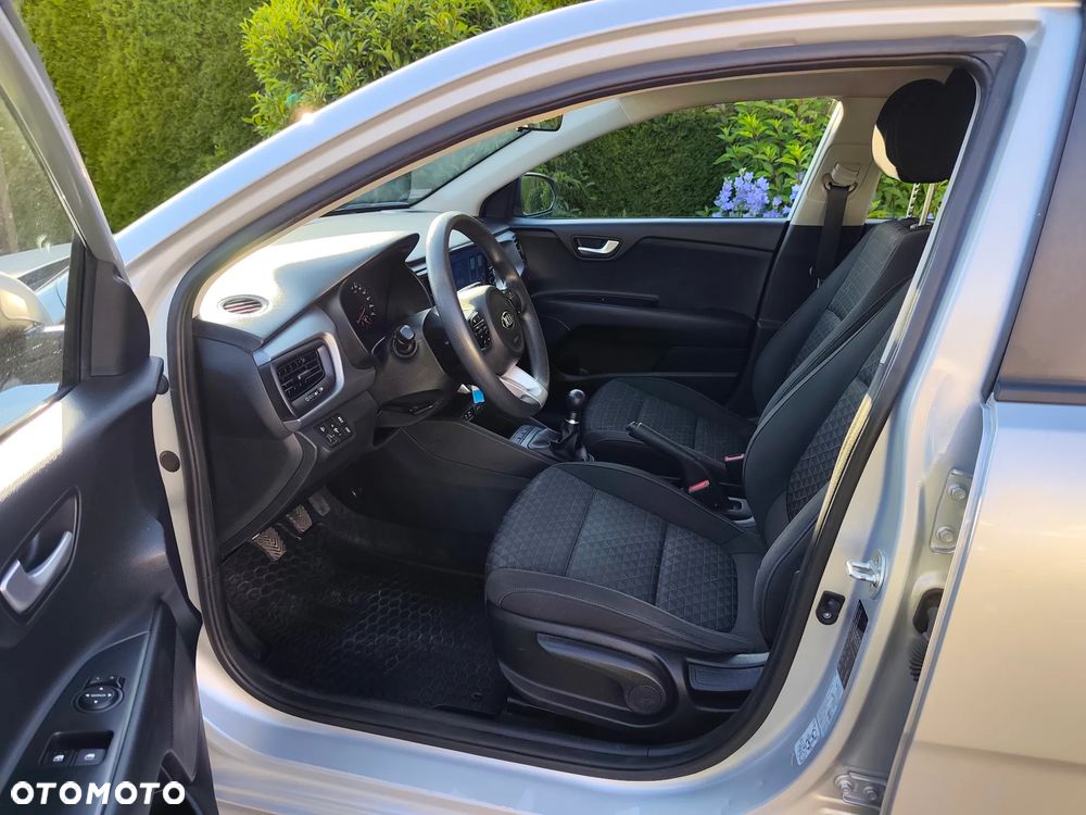 Kia Rio 1.2 M - 15