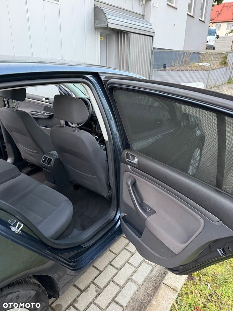 Volkswagen Golf - 16
