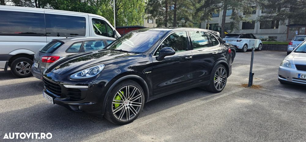 Porsche Cayenne S E-Hybrid Platinum Edition - 28