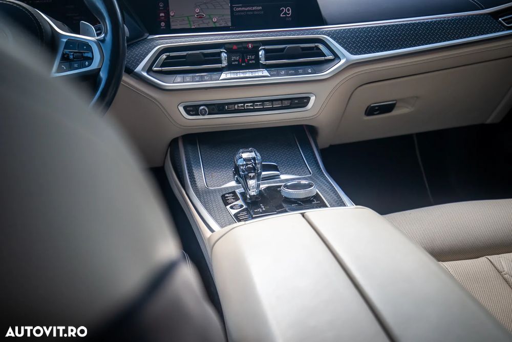 BMW X7 - 29