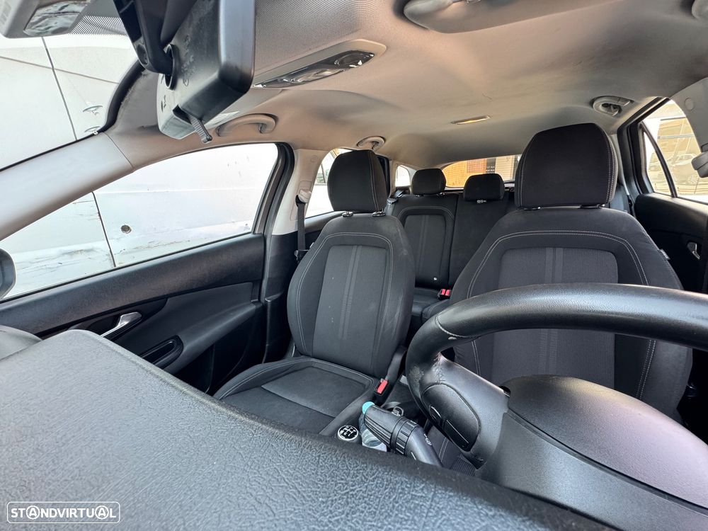Fiat Tipo Station Wagon 1.3 M-Jet Street - 16