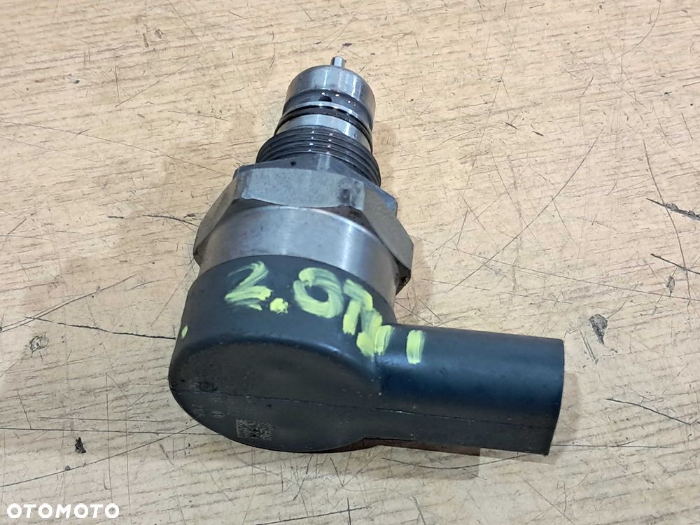 Czujnik regulator ciśnienia paliwa listwy 2.0 TDI AUDI VW Seat Skoda - 1