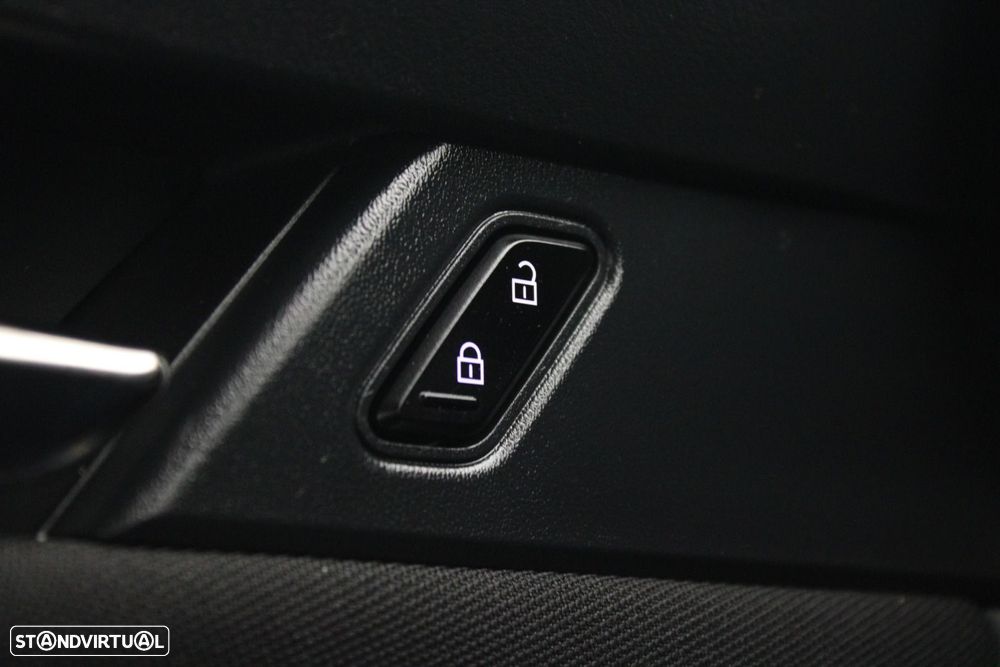 Mazda CX-30 2.0 Sky-G Evolve i-Active - 14