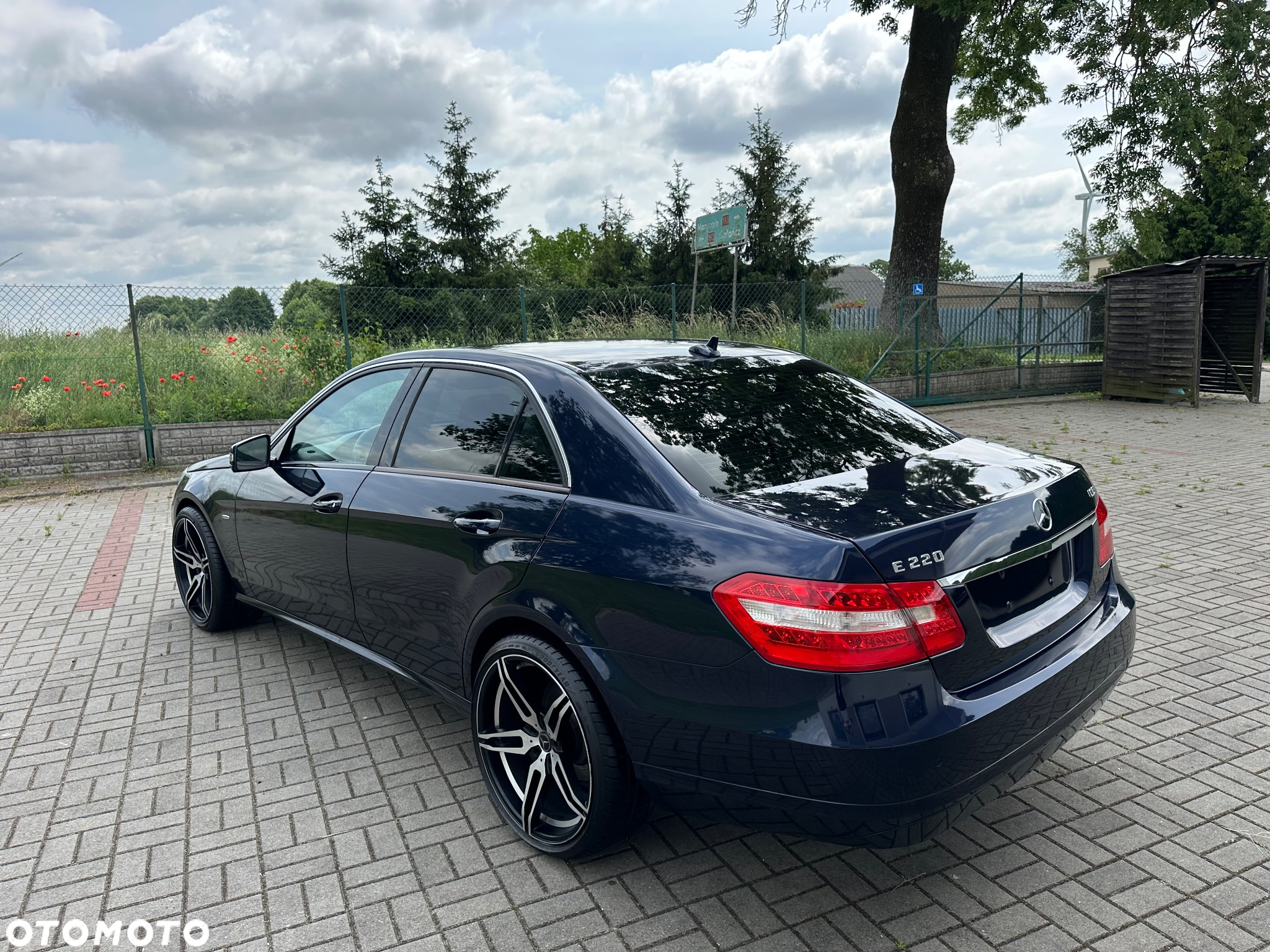 Mercedes-Benz Klasa E 220 BlueTEC 7G-TRONIC Avantgarde - 4