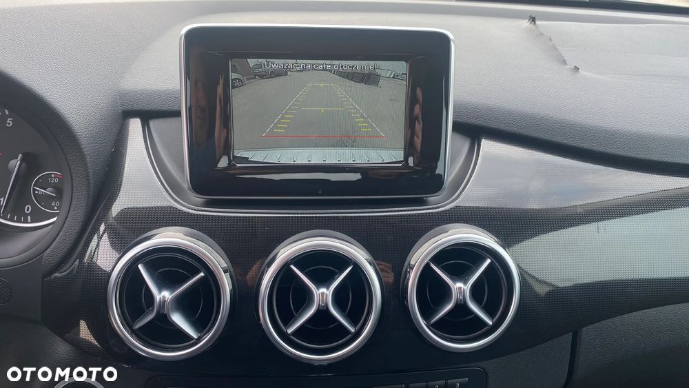 Mercedes-Benz Klasa B 180 BlueEFFICIENCY Edition - 13