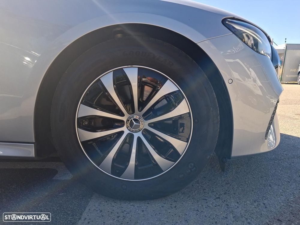 Mercedes-Benz E 220 d Avantgarde - 5