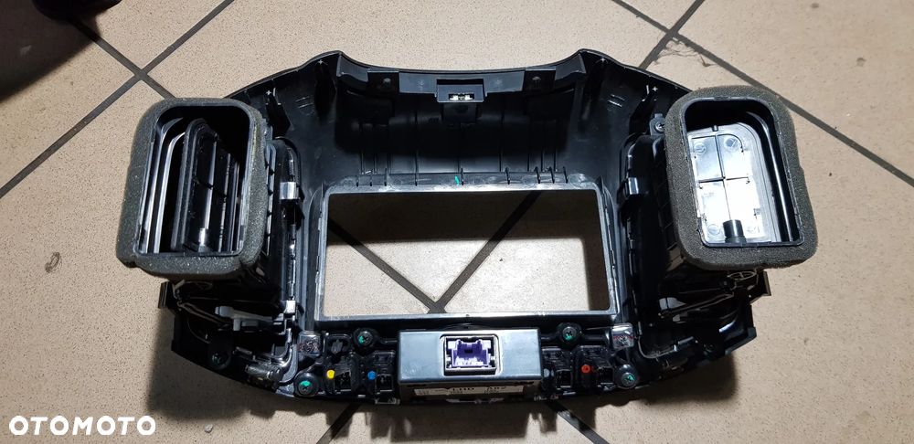 Chevrolet Captiva Lift Ramka Radia Wyświetlacza - 14