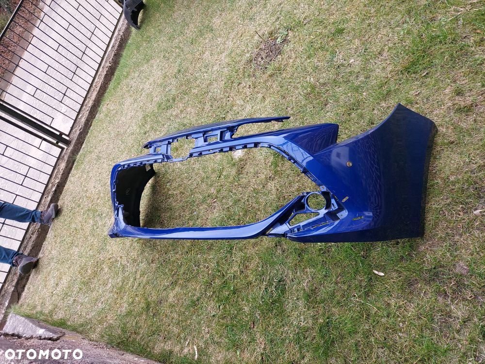 Toyota Corolla E21 Lift HB Kombi 22- Zderzak Przedni Przód Oryginał 4PDC - 4