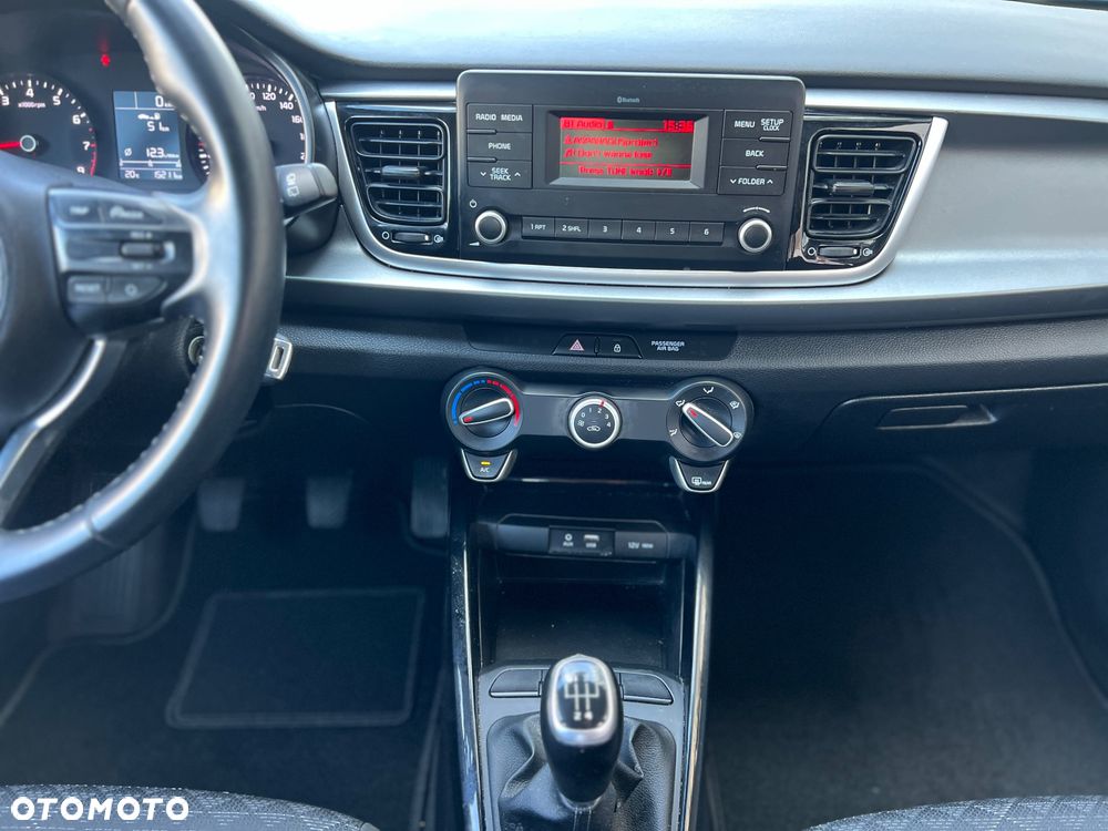 Kia Rio - 7
