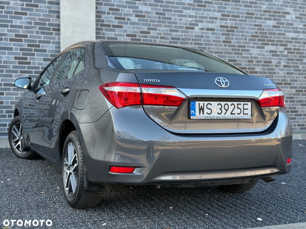 Toyota Corolla 1.6 Premium - 8